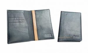 075 – Simple passport holder – Trip.
